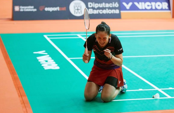 场外的负面 场外的负面