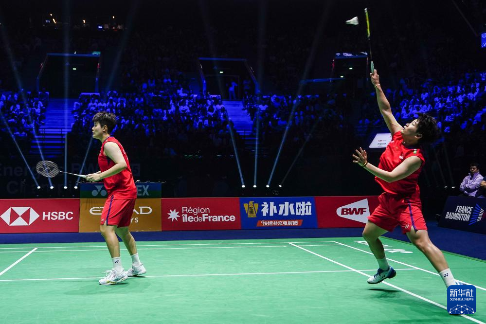 中国足球的 中国足球的