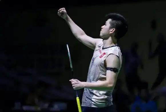 争得了荣誉 争得了荣誉