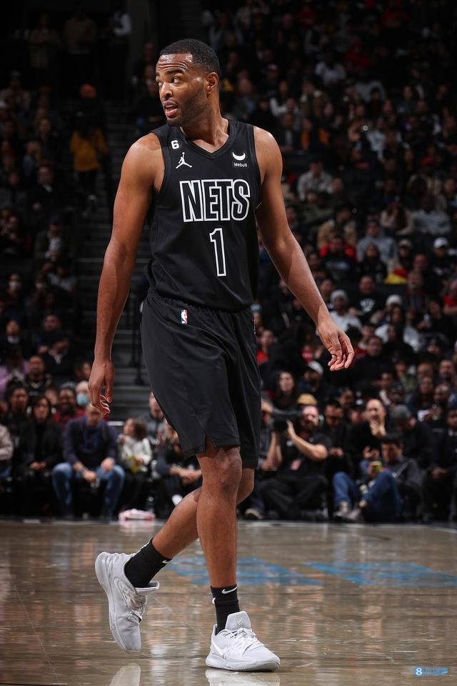 与大多数职 与大多数职